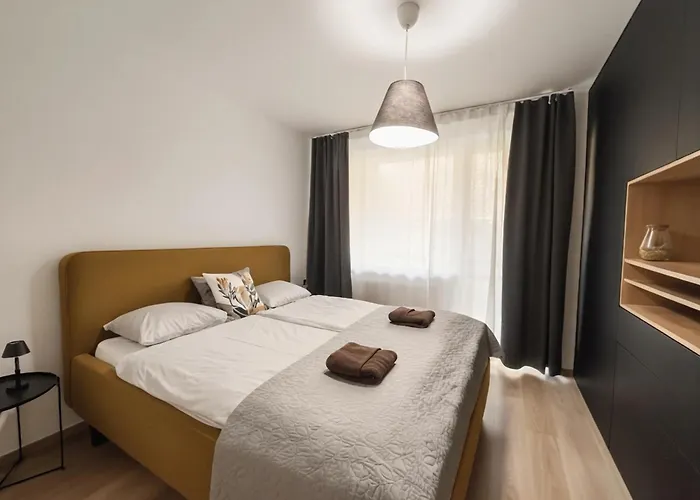 Stylish Urban Apartment-garden&parking&ac Apartamento *